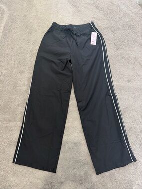 Wild Fable Women’s Track Pant With White Piping   Relaxed Fit XS